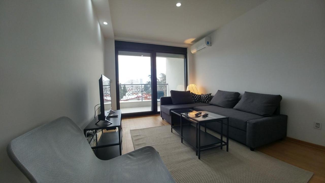 J&J Apartments Belgrade Exterior photo